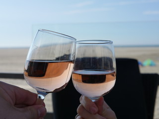 Wein am Strand