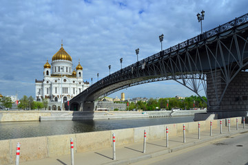 The Cathedral of Christ the Savior and the Patriarshy Bridge over the Moscow River as viewed from the Bersenevskaya embankment. Moscow, Russia