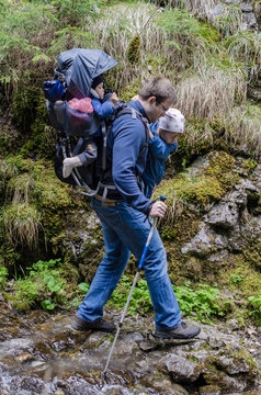 Family hike along the mountain path