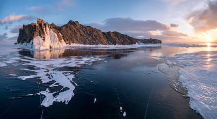 Fototapeta na wymiar Panorama of Oltrek Island on Lake Baikal