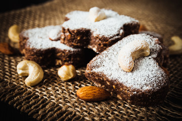 Fototapeta na wymiar Chocolate cake with nuts