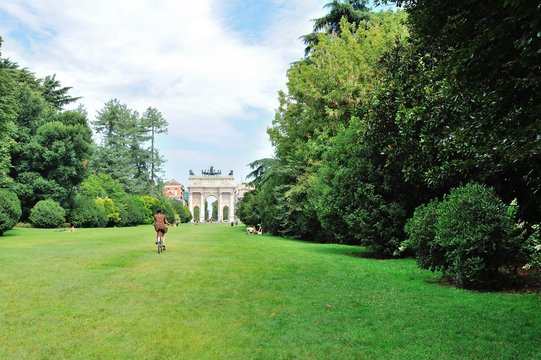 Milano Parco Sempione Arco della Pace Castello