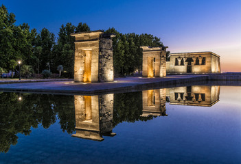 Obraz premium Madrid,templo Debod al atardecer