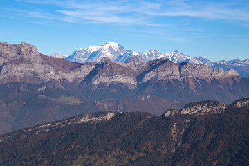 Naklejka na ściany i meble Vue sur le Mont-Blanc