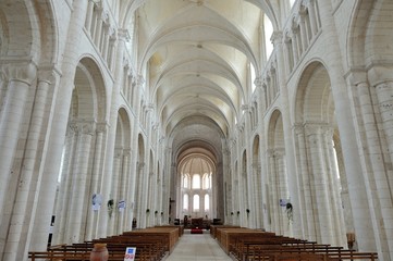 Fototapeta premium abbazia di San Giorgio di Boscherville, Rouen, Francia