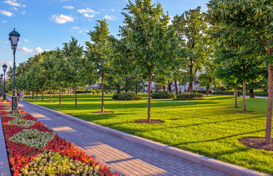 Alexander Garden in the center of Moscow