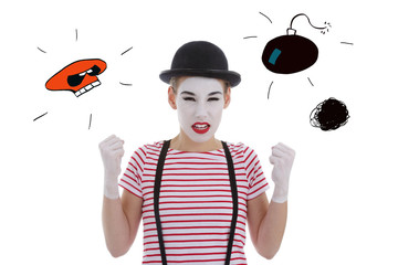 jeune fille mime masque blanc fâchée, en colère avec dessins de bande dessinée 