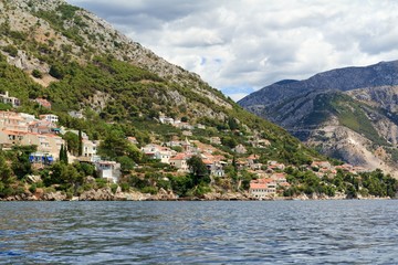 Fototapeta na wymiar Beautiful view of the Adriatic Sea in Croatia in southern Dalmatia with mountains in the background