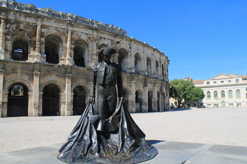 Fototapeta na wymiar Arènes de Nîmes, ville d'art et d'histoire, France