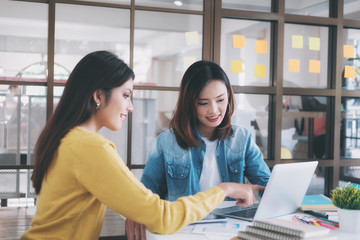 Business Startup Teamwork Brainstroming and Education concept.