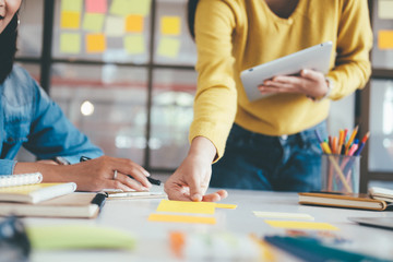 Business Startup Teamwork Brainstroming and Education concept.