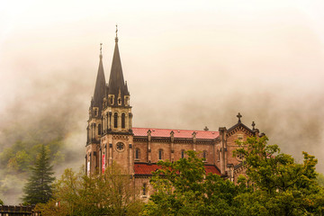 Fototapeta premium Notre-Dame de Covadonga