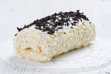 Biscuit roll with chocolate chips