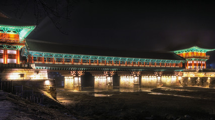 Fototapeta na wymiar woljeonggyo bridge at night