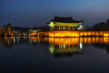 Fototapeta premium donggung palace and wolji pond in gyeongju