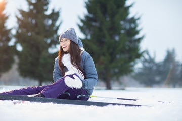 Young skier hurt her leg during ski training and feeling sharp pain