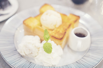 Sweet treats with ice cream.