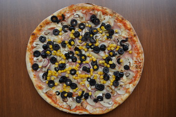 Freshly served pizza