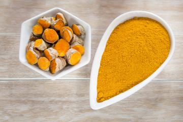 Turmeric powder and organic roots - Curcuma longa