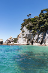 New Zealand Abel Tasman National park ocean landscape white rocks crystal clear water - 189182591