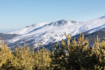 Fototapeta premium Snowy mountains in the port of Cotos in Guadarrama, Madrid