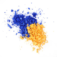 gelber und blauer Lidschatten