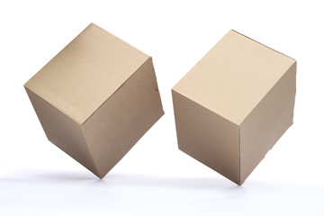 Par de cajas de carton