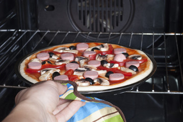pizza in the electric oven