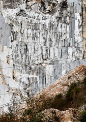 marble quarry in marina di carrara