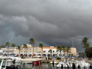 Sturm über La Savina auf Formentera