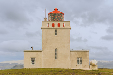 Fototapeta na wymiar Lighthouse Dyrholaey