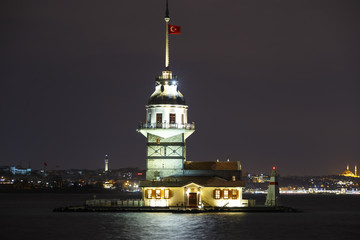 Obraz premium Night view from Maiden tower long exposed shot with distinctive color