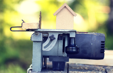 toy house saw construction 