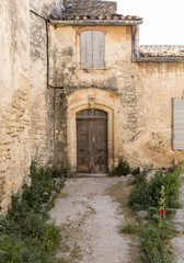 Fototapeta na wymiar Narrow street in medieval town Gordes. Provence, France