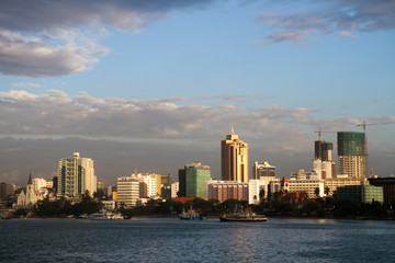 Obraz premium dar es salaam view form the ferry boat