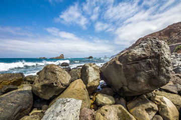 Felsküste bei Almaciga auf Teneriffa 