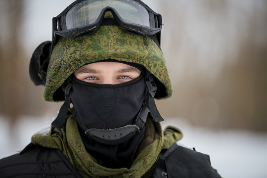 Служба в спецподразделении (снайпер,взрывник,боец,инструктор),охранник,водитель,