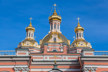 Fototapeta na wymiar Golden Domes of the Holy Cross Cathedral in St. Petersburg, Russia