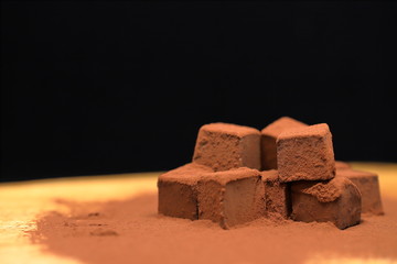 チョコ