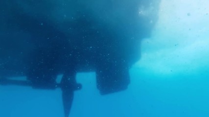 Water flow in the underwater, with bubbles