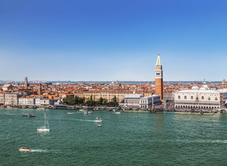 Fototapeta na wymiar View from the top of Venice, St. Mark's Square and the lagoon