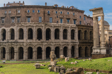 Obraz premium Teatro di Marcello in Rome, ancient Roman theatre