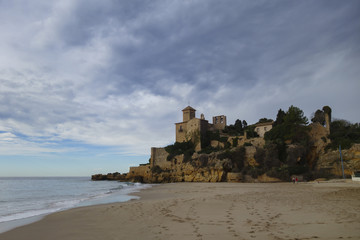 Fototapeta na wymiar Tamarit castle in Tarragona, Spain