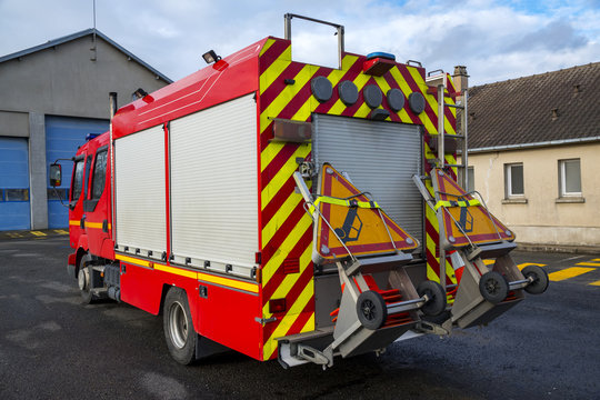 V&eacute;hicule de secours routier
