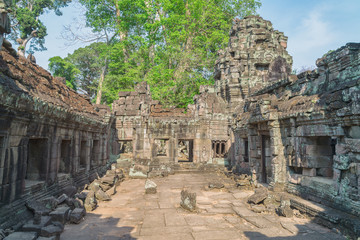 Fototapeta na wymiar Amazing Angkor Wat Temple in Siem reap, Cambodia