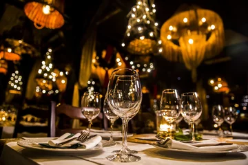 Fotobehang luxe elegant tafeldekkend diner in een restaurant © fotosr52