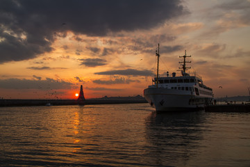 Obraz premium view of istanbul Turkey , sunset and spectacular istanbul colors,sky colors