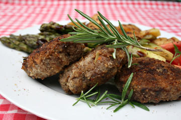 organisch, lifestyle, bratkartoffeln, spargel, balsamico, soja, sauce, bratlinge, foodie, urbano