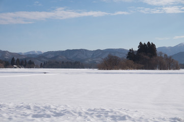 秋田県　雪景色　冬　青空
