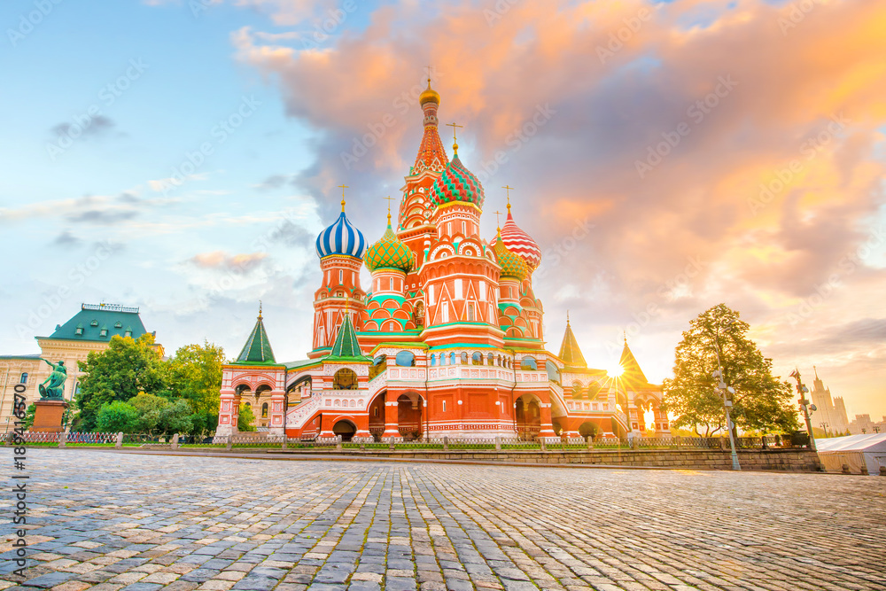 Wall mural Basil's cathedral at Red square in Moscow, Russia